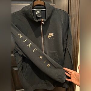 Nike Air 1/4 Zip - Great Deal